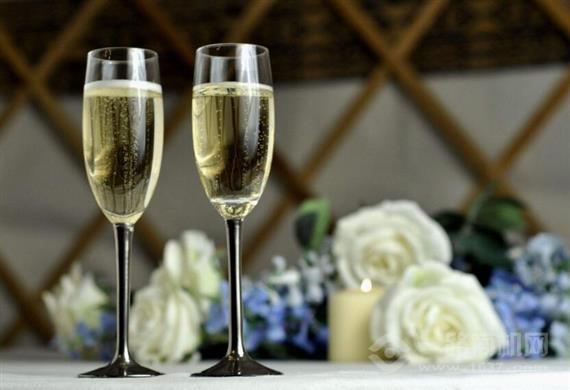 霞多丽白葡萄酒