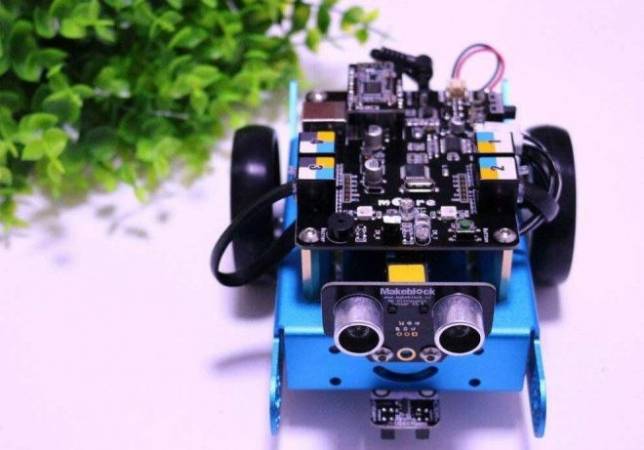 QD机器人创客联盟