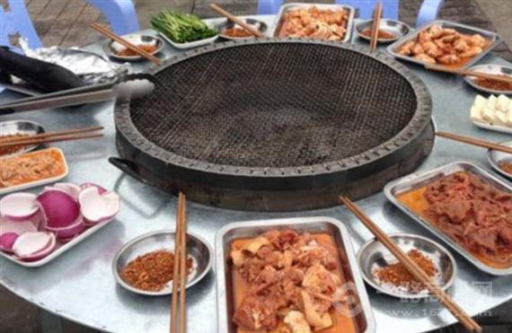 大凉山火盆烧烤