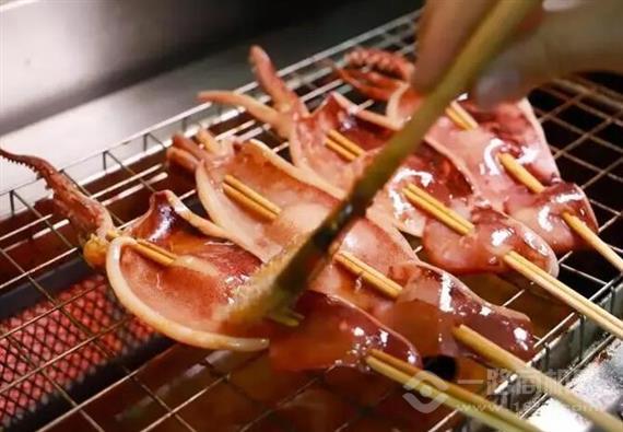 宴遇铁桶海鲜烧烤