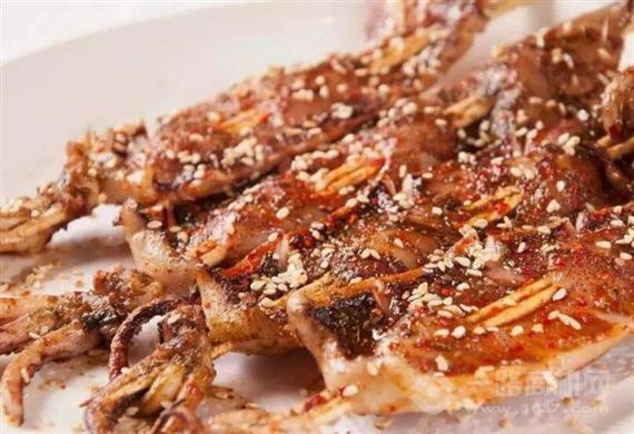 宴遇铁桶海鲜烧烤