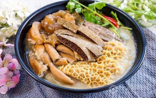 嶺南第一鍋蘿卜牛雜加盟