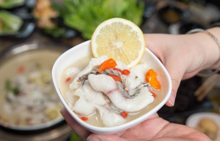 本素我家酸菜鱼