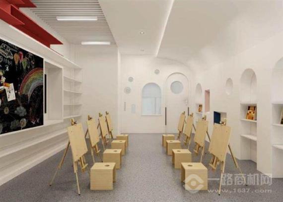 零贰零艺术教育