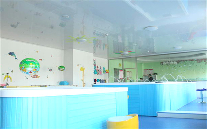 猪贝贝婴幼儿游泳馆 猪贝贝婴幼儿游泳馆