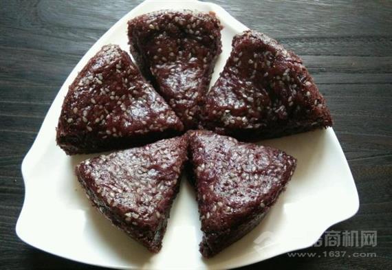 金丝黑米米糕