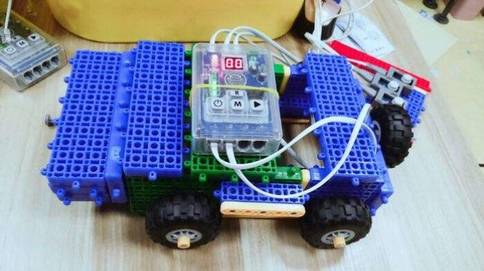 QD机器人创客联盟