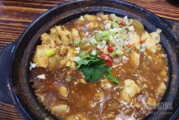 武小龍功夫砂鍋加盟