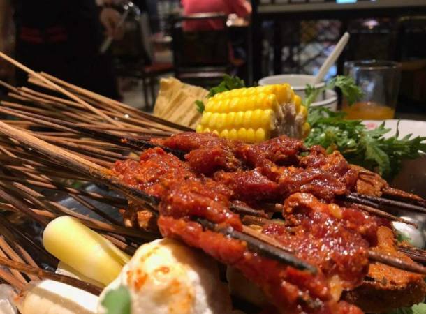 华阳串根香麻辣涮