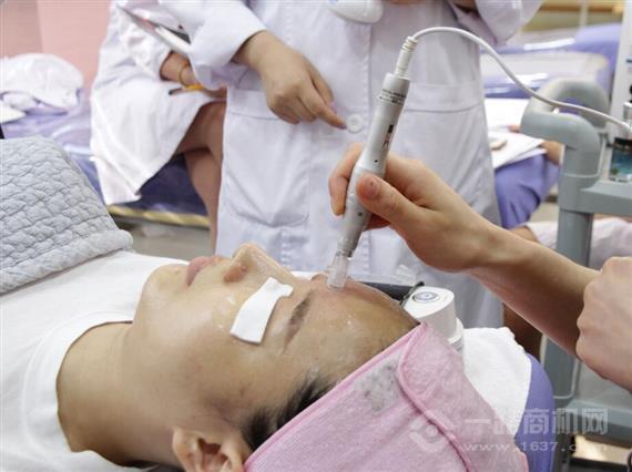 uunana皮肤管理中心