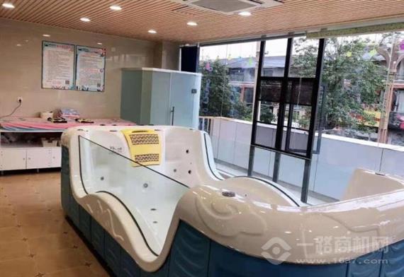 奥尔维斯国际游泳培训