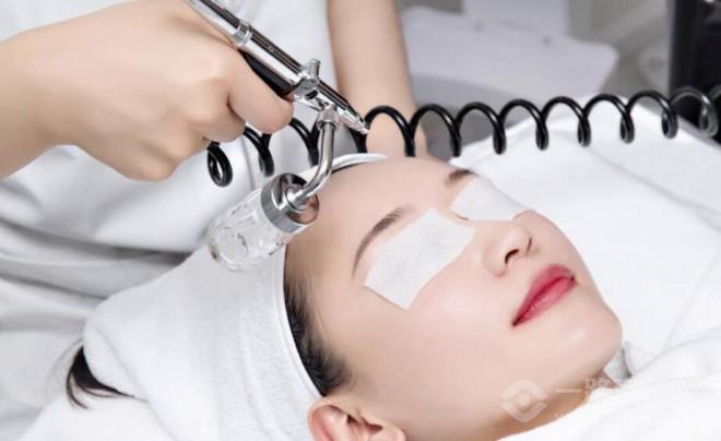 LOSHEEN凛香皮肤管理中心加盟