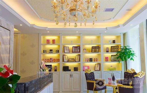 曼姝菲祛斑祛痘