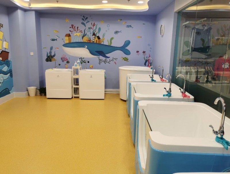 马博士婴儿游泳馆