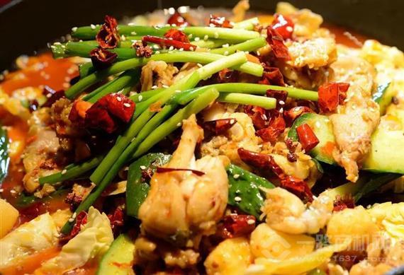 蛙小蟹干锅牛蛙