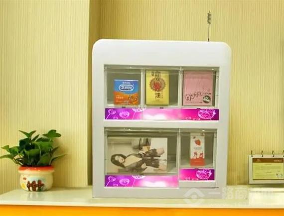 趣朵拉酒店成人用品柜