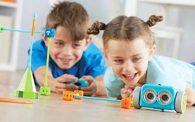 傲小码机器人编程加盟