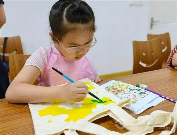 毕加索儿童绘画班