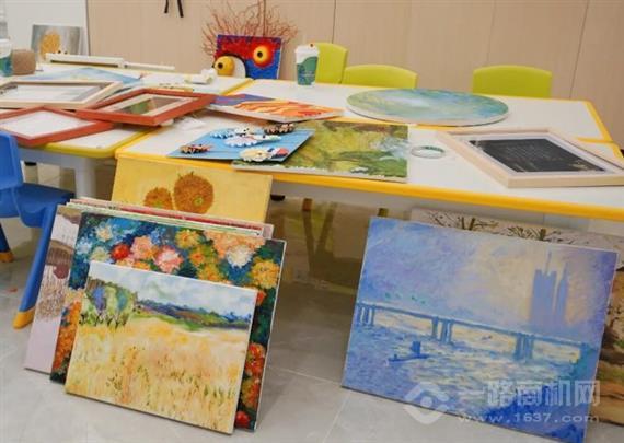 3朵向日葵美术教育