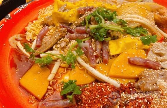 哔哔街食盘盘麻辣烫