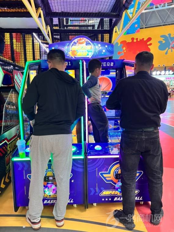 乐伴宝贝超级飞侠体验店