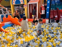 樂伴寶貝超級飛俠體驗店