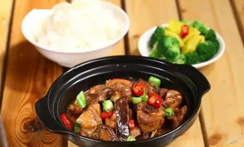 佳龍黃燜雞加盟