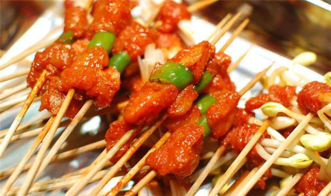 华阳串根香麻辣涮加盟