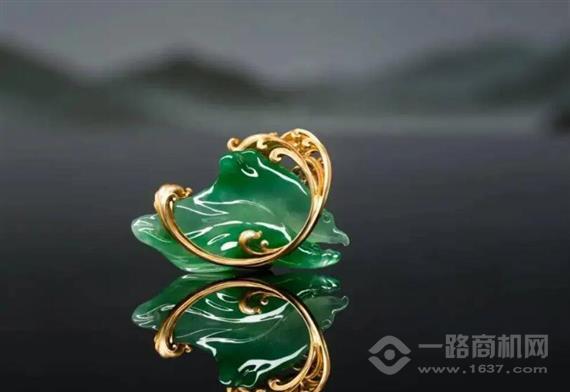 吉祥玉意翡翠玉石