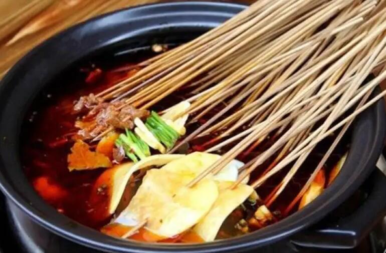 老位子砂锅串串香加盟