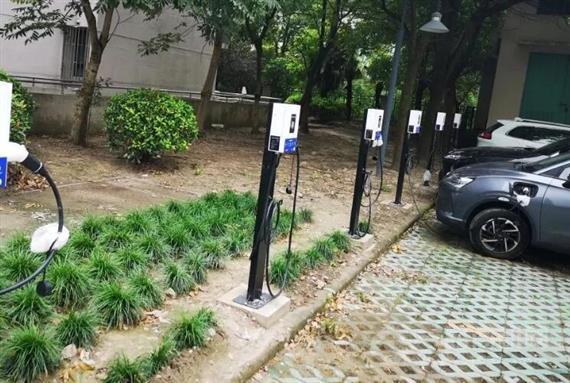 泰坦TITANS充电桩