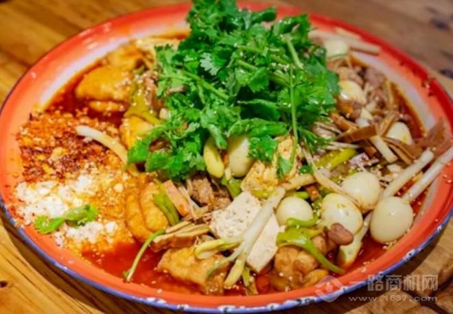 顏小蠻盤盤麻辣燙加盟