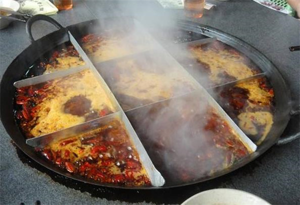 丼亦九宮格火鍋