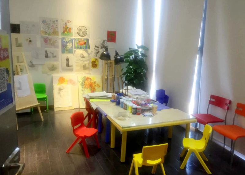 彩色斑马儿童美术加盟