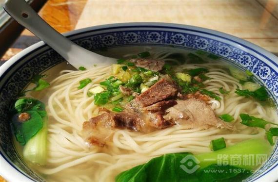 牛一碗兰州牛肉面