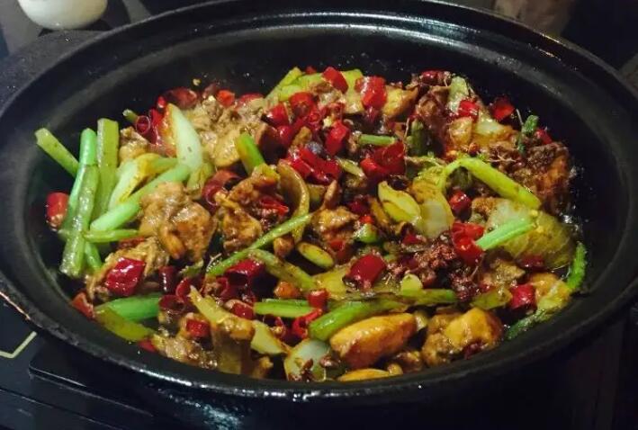 焦大侠鸡公煲加盟