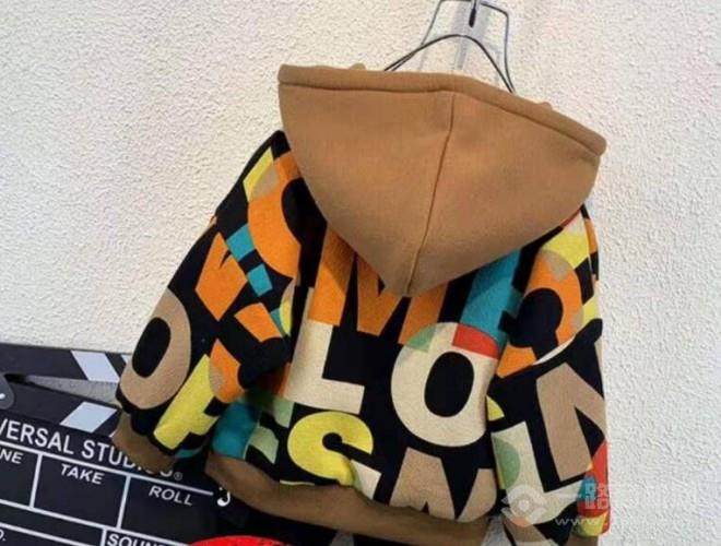 青青果童裝加盟