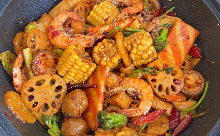 辣么開心麻辣香鍋加盟