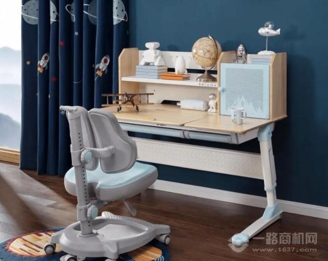 鑫裕隆學(xué)習(xí)桌