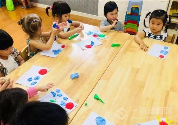 买邻妈妈早教托育