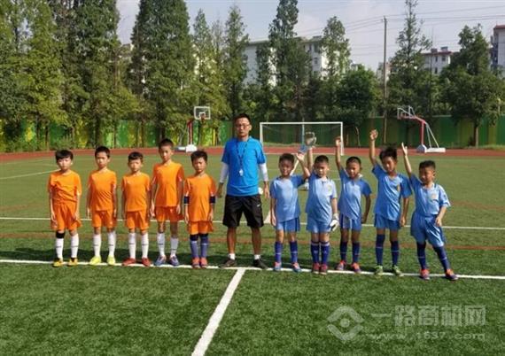 贝乐康少儿足球俱乐部