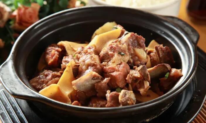 福宇記黃燜雞米飯加盟