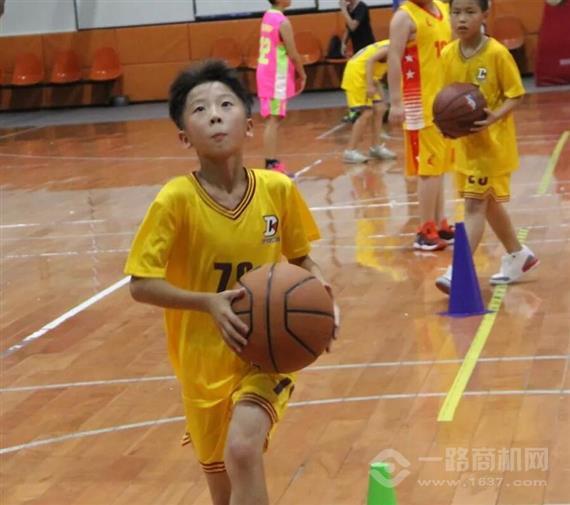 广之体篮球训练营