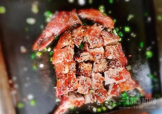 鸭天下手撕烤鸭