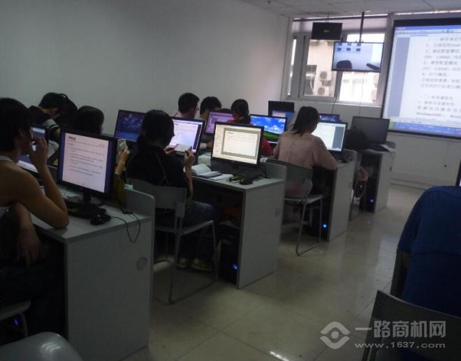 华迪教育加盟