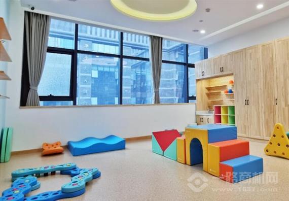 启沃托育智慧教室