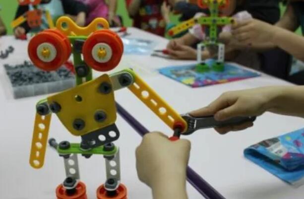 好小子机器人教育 好小子机器人教育