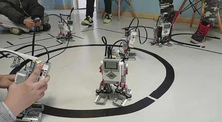 罗布乐思3D少儿编程加盟