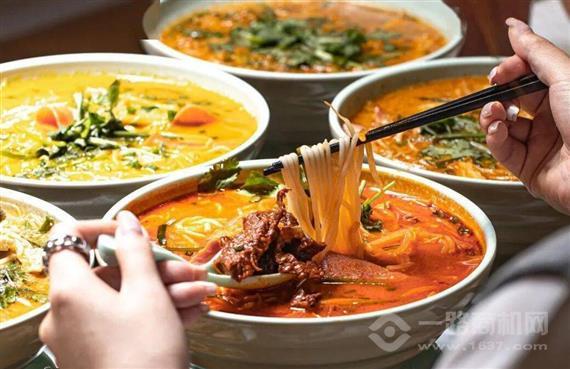 牦牛道肥牛米线