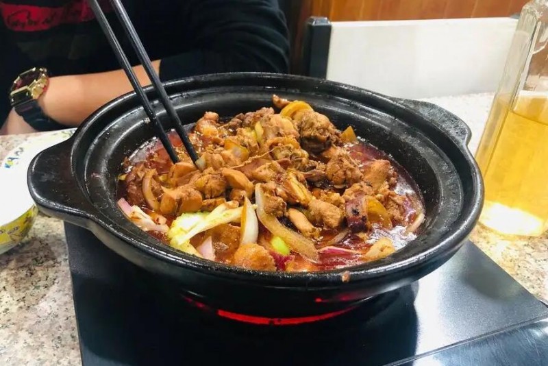 口齿留香鸡公煲